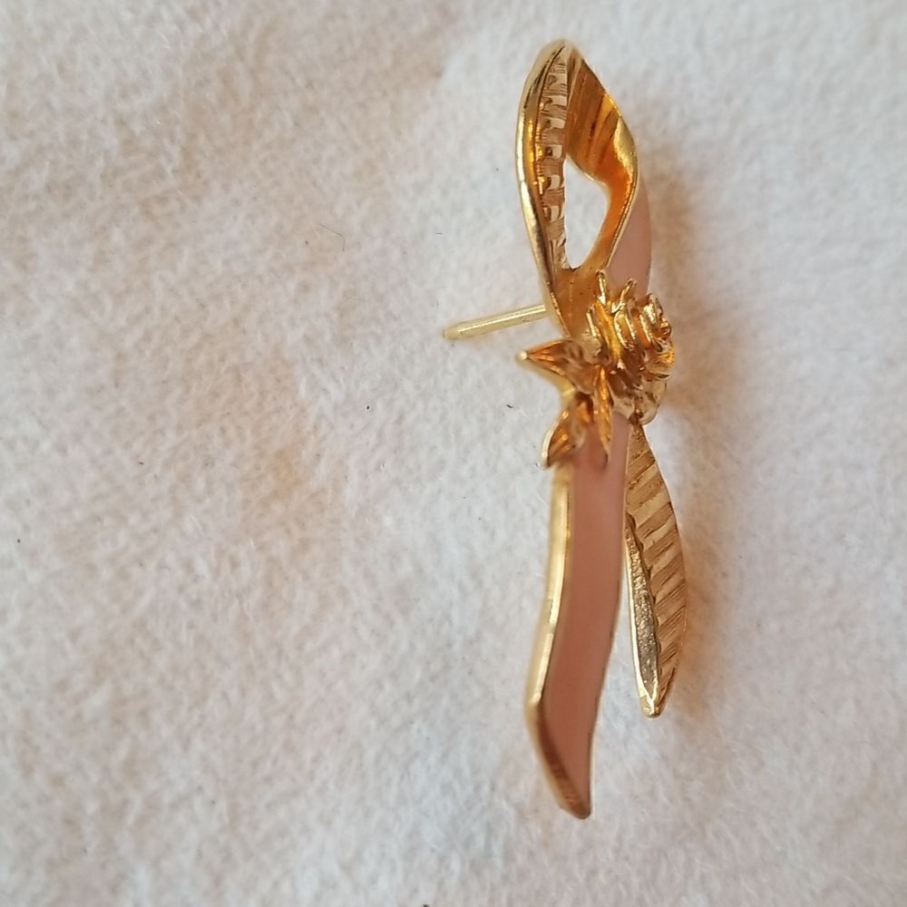 Avon Vtg Breast Cancer Wareness Pin - Picture 5 of 6